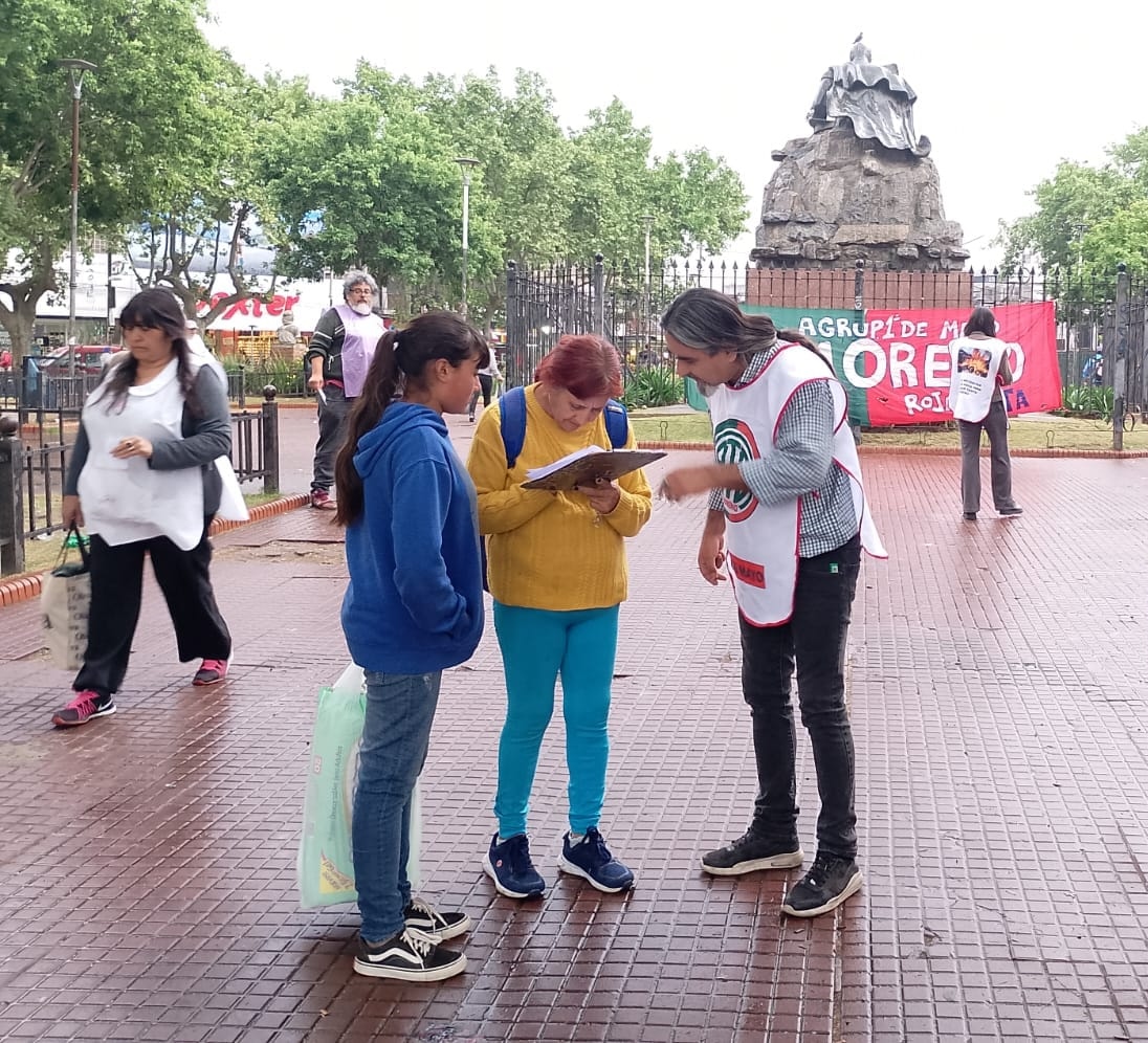 Moreno: La Coordinadora contra los tarifazos junta firmas para un amparo colectivo