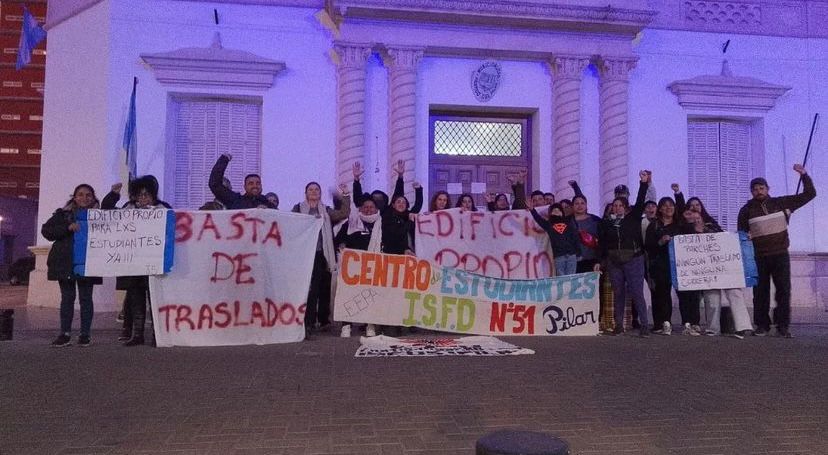 Alumnos del ISFD 51 reclaman la construcción de un edificio propio